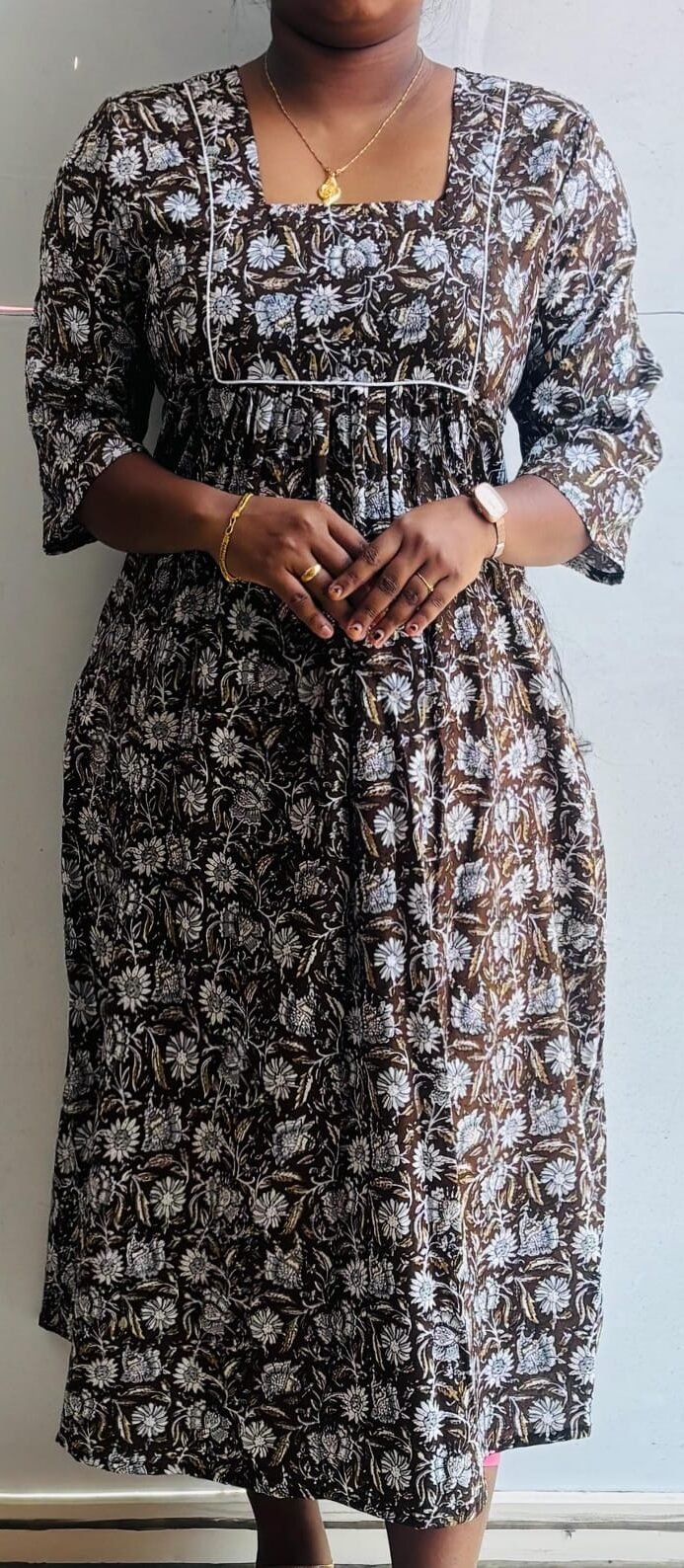 WhatsApp Image 2025-12-20 at 12.39.03 PM Kurthi Olive Green - Image 1