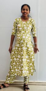 s-Slitted Top Plus Bottom olive green