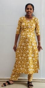 s-Slitted Top Plus Bottom Mustard Yellow